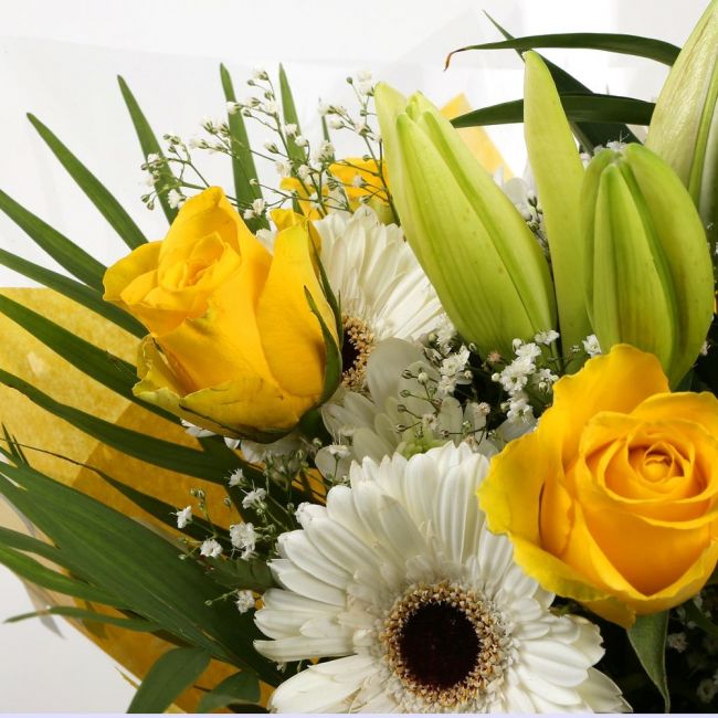 Lemon & White Bouquet
