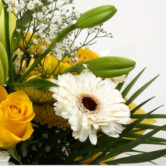Lemon & White Bouquet